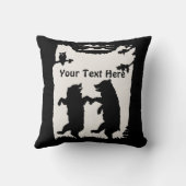 フクロウの木の下に黒いクマの踊り クッション (裏面)