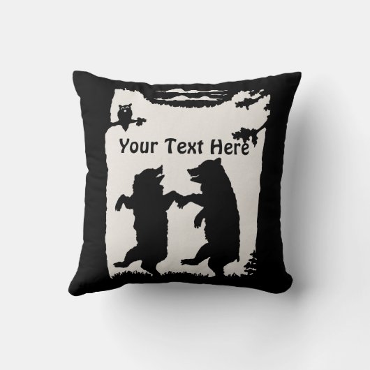 フクロウの木の下に黒いクマの踊り クッション (裏面)