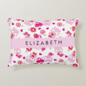 フクロウの柄、かわいいフクロウ、ピンクのフクロウ、お名前 アクセントクッション (正面)