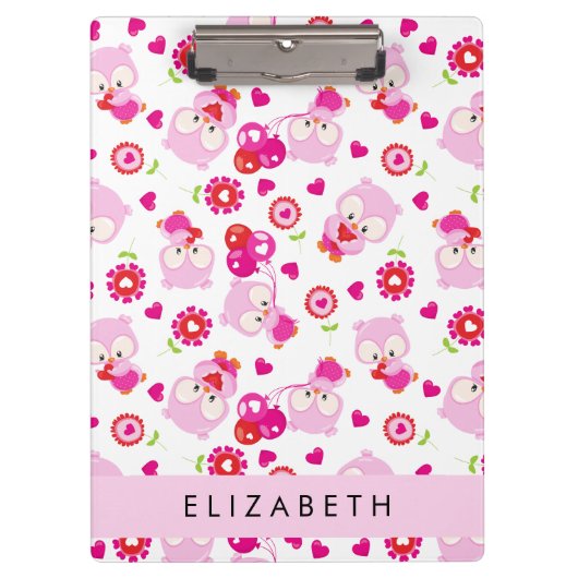 フクロウの柄、かわいいフクロウ、ピンクのフクロウ、お名前 クリップボード (正面)