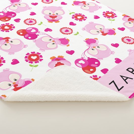 フクロウの柄、かわいいフクロウ、ピンクのフクロウ、お名前 シェルパブランケット (3/4)