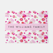 フクロウの柄、かわいいフクロウ、ピンクのフクロウ、お名前 ドアマット (正面)