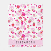 フクロウの柄、かわいいフクロウ、ピンクのフクロウ、お名前 フリースブランケット (正面)