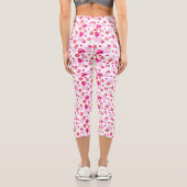 フクロウの柄、かわいいフクロウ、ピンクのフクロウ、ハート カプリレギンス (裏面)