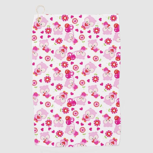フクロウの柄、かわいいフクロウ、ピンクのフクロウ、ハート ゴルフタオル (正面)