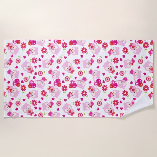 フクロウの柄、かわいいフクロウ、ピンクのフクロウ、ハート ビーチタオル (正面)