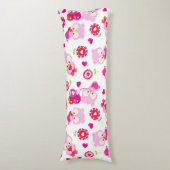 フクロウの柄、かわいいフクロウ、ピンクのフクロウ、ハート ボディピロー (正面縦)