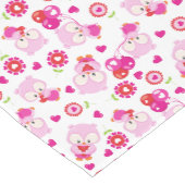 フクロウの柄、かわいいフクロウ、ピンクのフクロウ、ハート ミディアムテーブルランナー (コーナー)