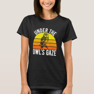 フクロウの眼下 Tシャツ