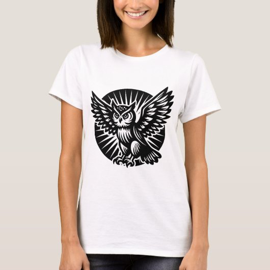 フクロウの舞い降りる円 Tシャツ (正面)