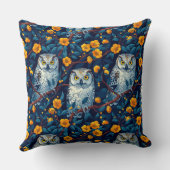 フクロウはフローラの背景、花、葉類、暗い。 クッション (裏面)