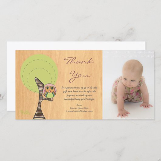 フクロウは新生児の女の子の到着のギフトのフォトカード感謝していしています サンキューカード (正面/裏面)