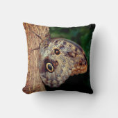 フクロウチョウが閉じる  クッション (正面)