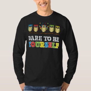 フクロウパズルあえて可愛い自閉症の待ち伏せ Tシャツ