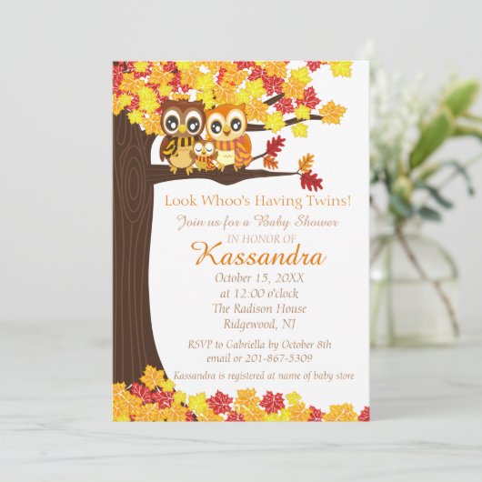 フクロウ家族の木の双子ベビーシャワー招待状 招待状 (スタンド正面)