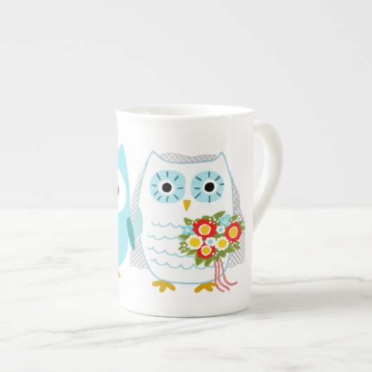 フクロウ結婚ズの新婚夫婦 ボーンチャイナマグカップ (正面右)