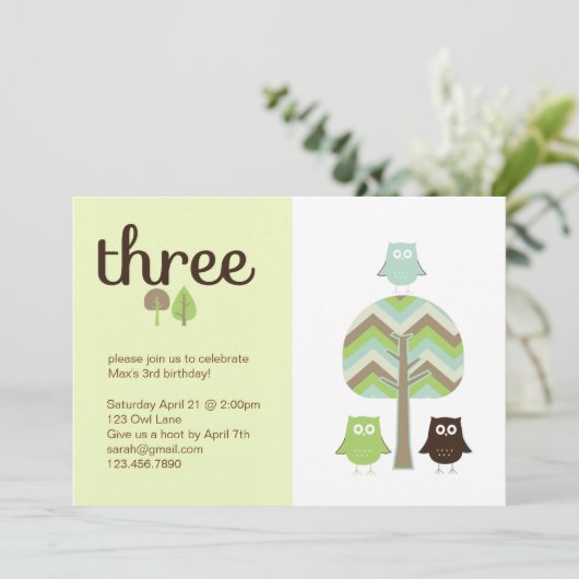 フクロウ3歳の誕生日招待状 招待状 (スタンド正面)