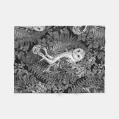 フクロウ、シダ、オーク、ベリー4 フリースブランケット (正面(横))