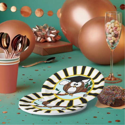 フクロウ・スクールがブラック・アンド・金ゴールド卒業 ペーパープレート (複数)