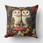フクロウ、蛾、キノコ クッション (正面)