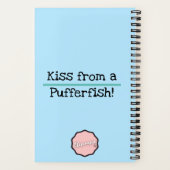 フグのキス、かわいいマンガの魚 ノートブック (裏面)