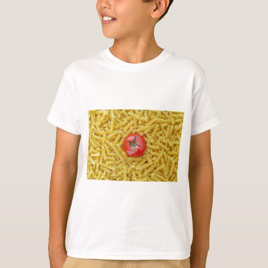 フジリパスタ入りトマト Tシャツ (正面)