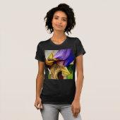 フチリリヤの花のオリジナルアート・水彩画 Tシャツ (正面フル)