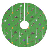 フットボールとヘルメットのパターン ブラッシュドポリエステルツリースカート (正面)