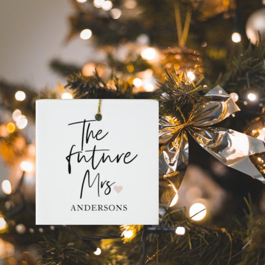 フューチャー・ミセス & ユア・ネーム | モダン・ビューティ・ギフト セラミックオーナメント