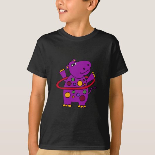 フラのたがを遊んでいるおもしろいな紫色のカバ Tシャツ (正面)