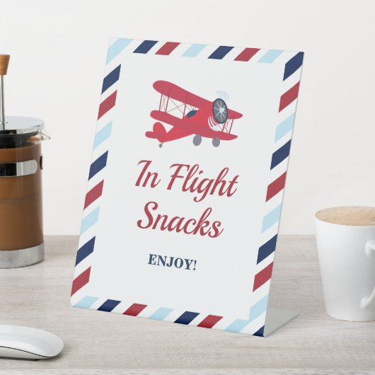 フライトスナックの飛行機誕生日を飛ぶ時間 台座サイン (インサイチュ)