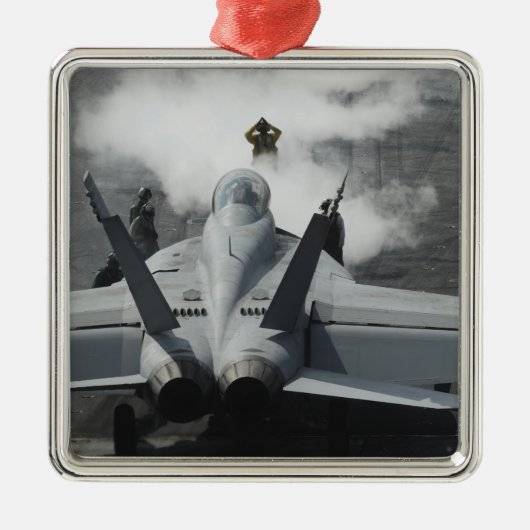 フライトデッキディレクターがF/A-18F信号を発する メタルオーナメント (正面)