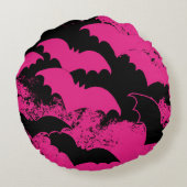 フライトピンクのブラックこうもり ラウンドクッション (裏面)