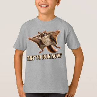 フライングリスが逃げようとする面白いミーム Tシャツ