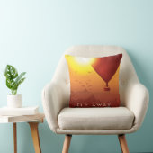 フライ遠くに熱気球夕べ空 クッション (椅子)