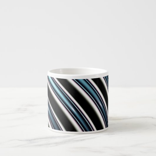 フラクタルの曲げられたライン近く エスプレッソカップ (正面)