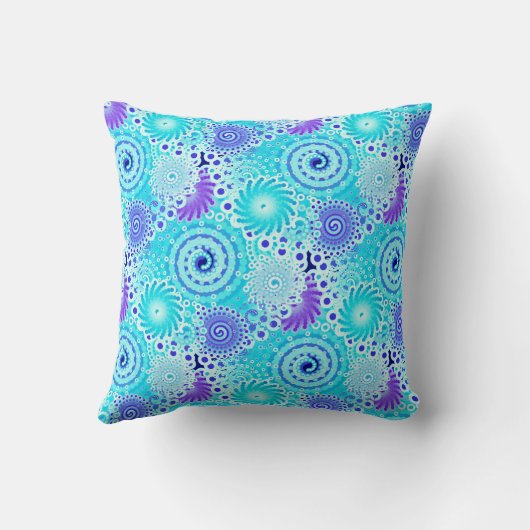 フラクタルの渦巻パターン、ターコイズ、青い水 クッション (裏面)