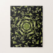 フラクタルを描く緑と黒の自然催眠 ジグソーパズル (縦)