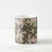 フラクタルカモフラージュ – 夏 コーヒーマグカップ (中央)