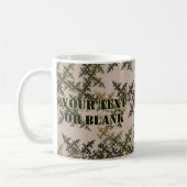 フラクタルカモフラージュ – 夏 コーヒーマグカップ (左)