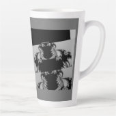 フラクタルガーデン灰色 カフェラテマグ (右)