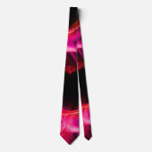 フラクタル波と赤ピンク色の黒の渦巻き明るい赤紫色 ネクタイ (正面)