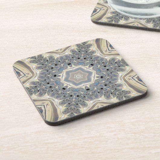 フラクタル・ドリーム・プラスチック・コースターのパルス コースター (左側)