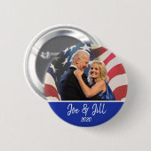 フラグ背景ジョー&ジルバイデン氏大統領2020 缶バッジ (正面&裏面)