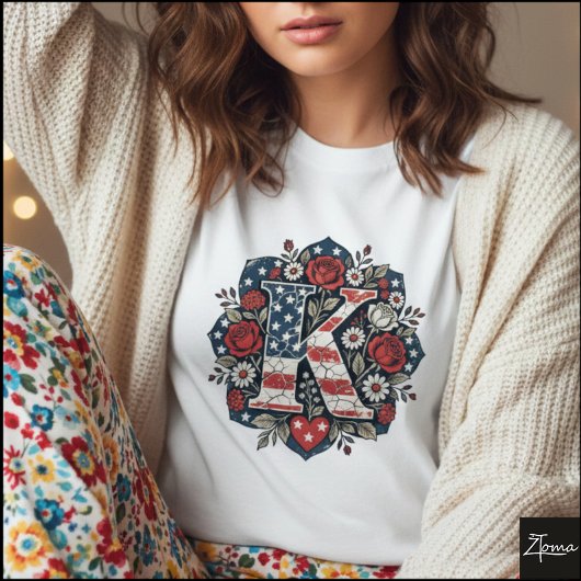 フラグ レター K バラ マンダラ モノグラム Tシャツ