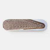 フラチロン建物 スケートボード (横)