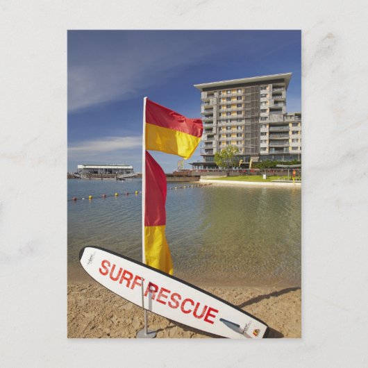 フラッグとサーフレスキューボード ポストカード (正面)