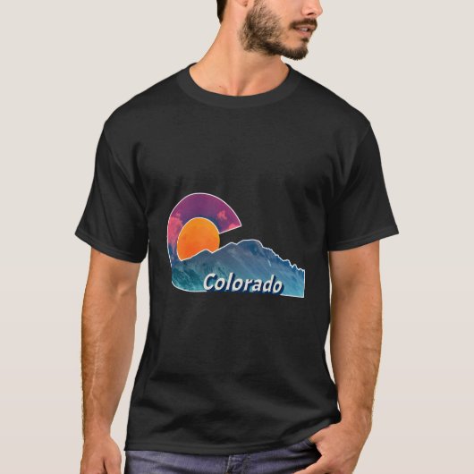フラッグインスパイアロングピークコロラド Tシャツ (正面)