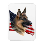 フラッグマグネットを持つドイツの羊飼い犬の頭 マグネット (縦)