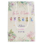 フラッタと回転妖精の庭の水色の誕生日 ミディアムペーパーバッグ (裏面)